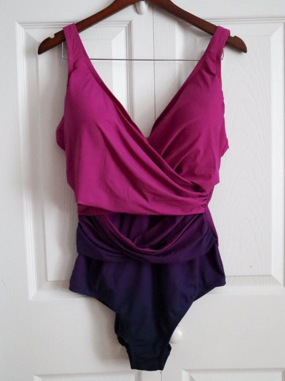 Lands' End SlenderSuit One Piece Wrap Swimsuit Sz 16DD Pink Purple Ombre